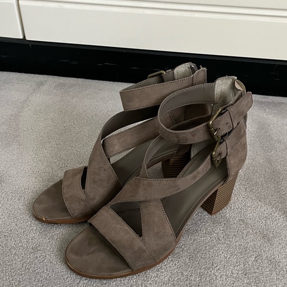 MELROSE AND MARKET 2 inch heels - Picture 1 of 7